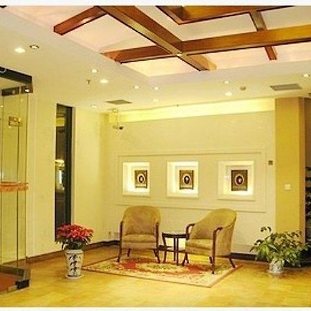 Baolong Homelike Hotel Luojing Branch Шанхай Экстерьер фото